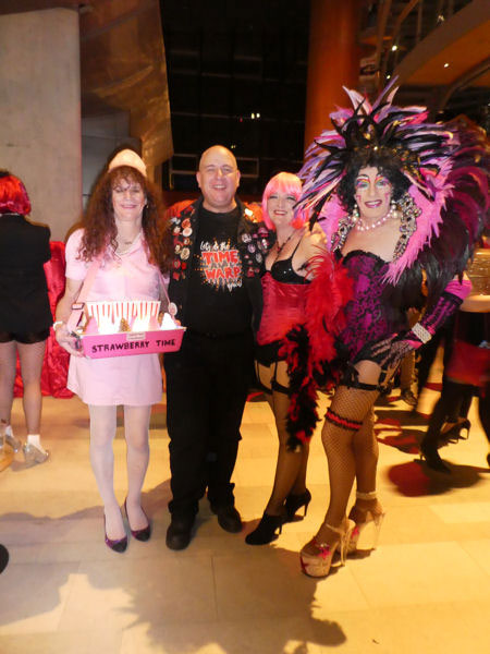 Image Copyright Karen & Norman / TimeWarp - Click to return