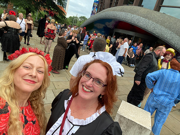 Image Copyright Holly / TimeWarp - Click to return