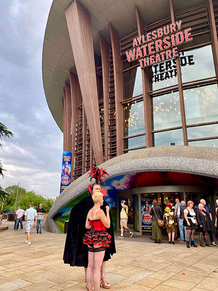 Image Copyright Holly / TimeWarp - Click to return