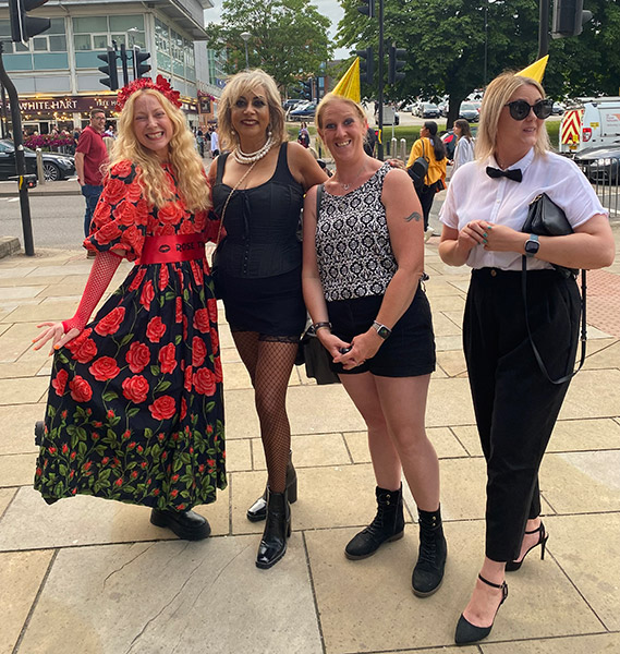 Image Copyright Holly / TimeWarp - Click to return