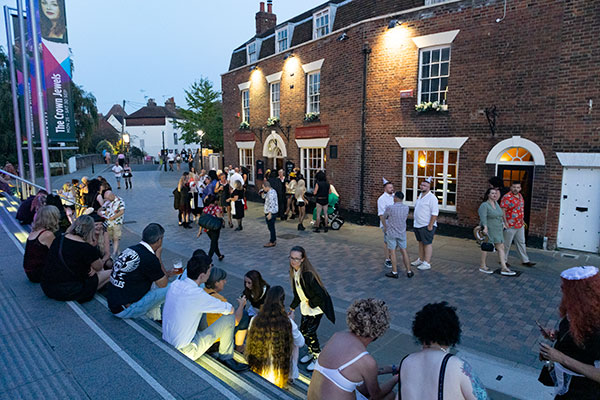 Image Copyright TWW / TimeWarp - Click to return