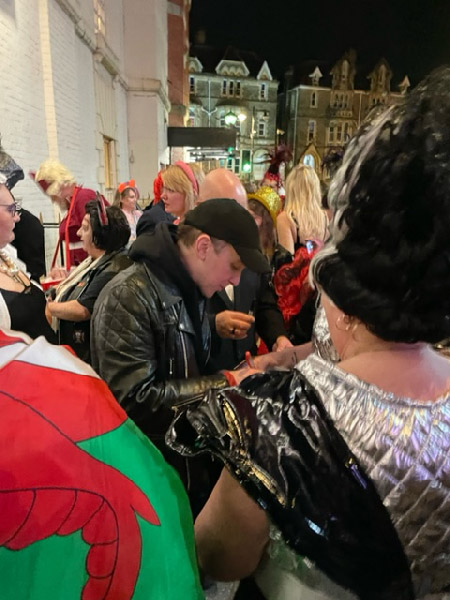 Image Copyright Jessica S / TimeWarp - Click to return