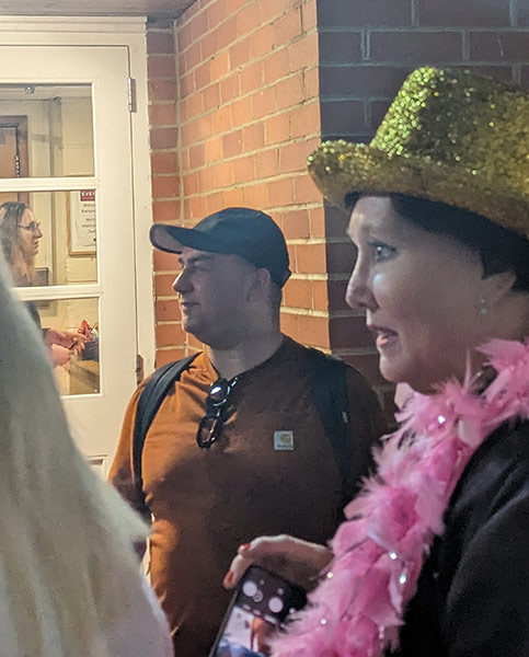 Image Copyright Shaun & Sue / TimeWarp - Click to return