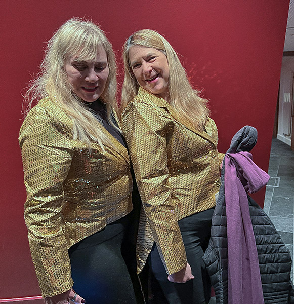 Image Copyright James W / TimeWarp - Click to return