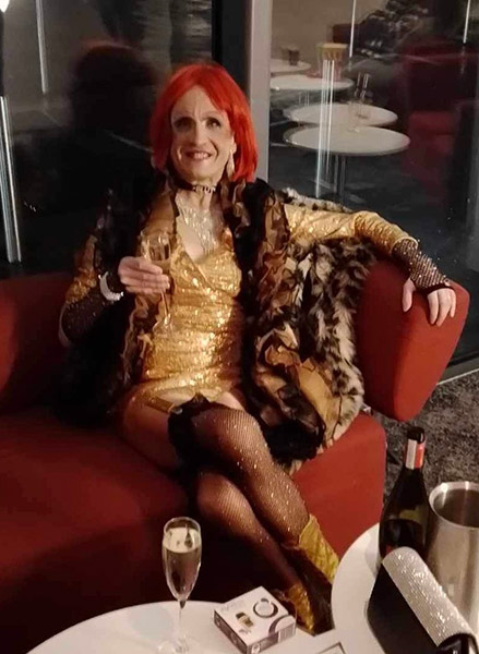 Image Copyright James H / TimeWarp - Click to return