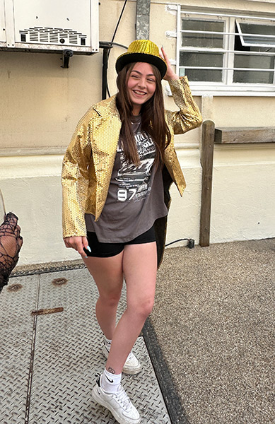 Image Copyright Pat H / TimeWarp - Click to return