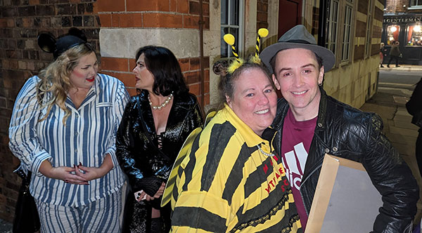 Image Copyright Shaun & Sue / TimeWarp - Click to return