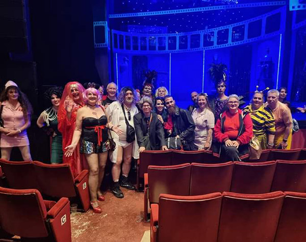 Image Copyright Shaun & Sue / TimeWarp - Click to return