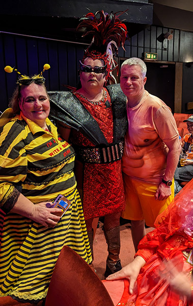 Image Copyright Shaun & Sue / TimeWarp - Click to return