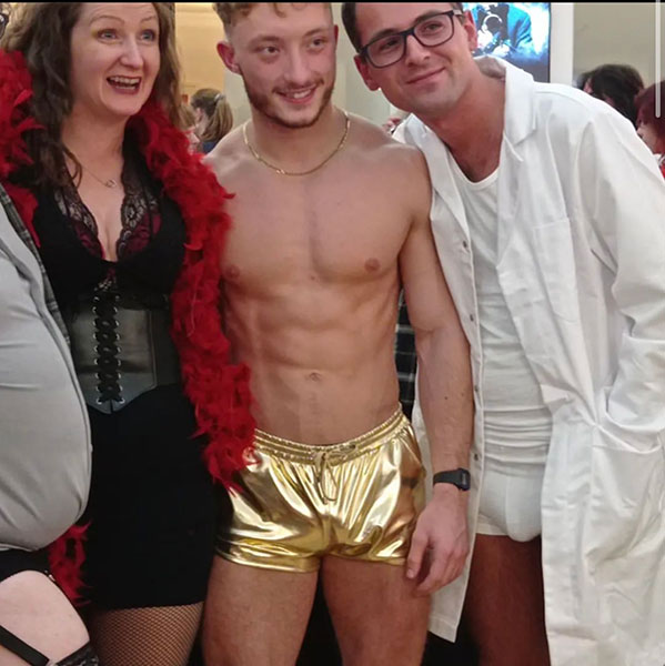 Image Copyright Paul W/ TimeWarp - Click to return