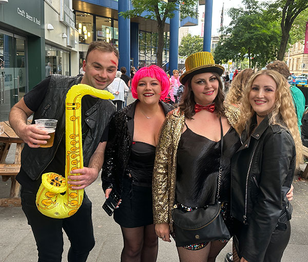 Image Copyright Pat H / TimeWarp - Click to return