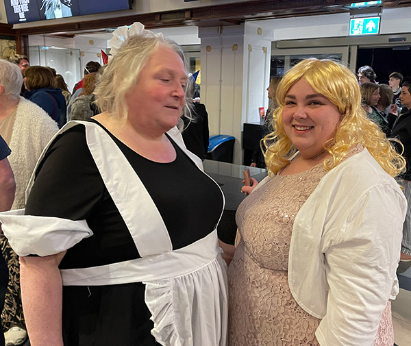 Image Copyright Pat H / TimeWarp - Click to return