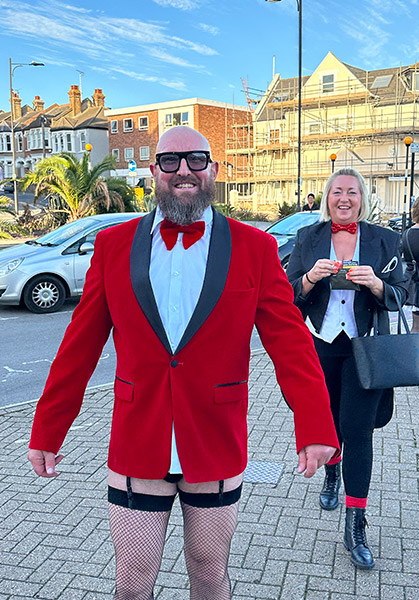 Image Copyright Pat H / TimeWarp - Click to return