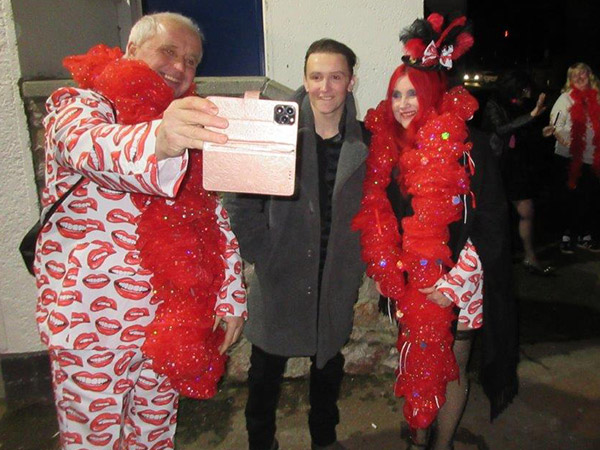 Image Copyright Lin and Steve / TimeWarp - Click to return