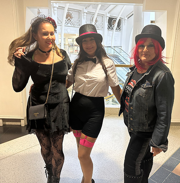 Image Copyright Pat H / TimeWarp - Click to return