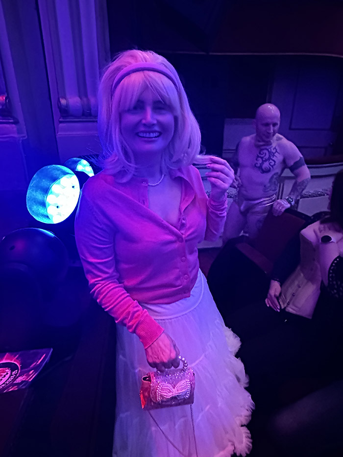 Image Copyright Pat H / TimeWarp - Click to return