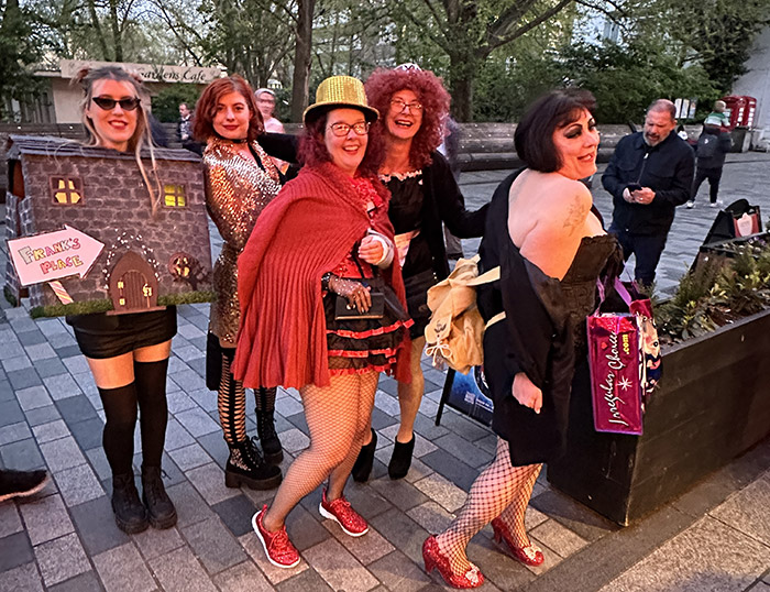 Image Copyright Pat H / TimeWarp - Click to return