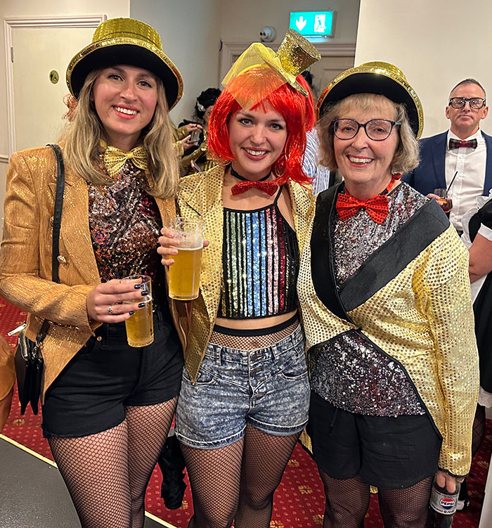 Image Copyright Pat H / TimeWarp - Click to return