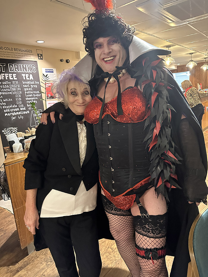 Image Copyright Pat H / TimeWarp - Click to return