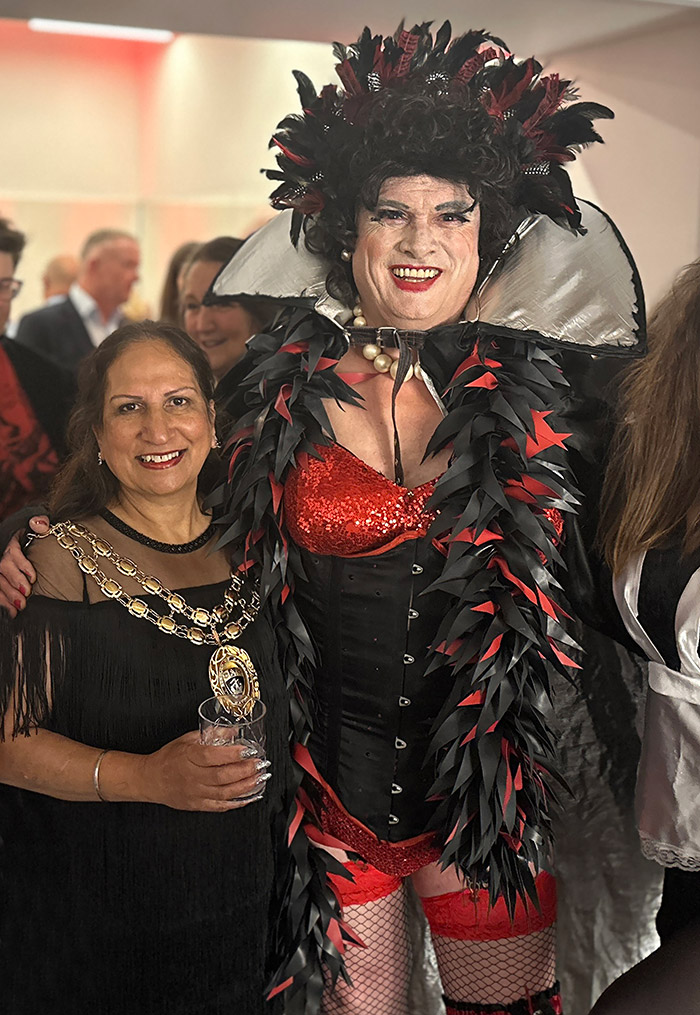 Image Copyright Pat H / TimeWarp - Click to return