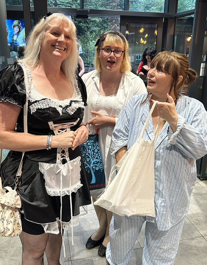 Image Copyright Pat H / TimeWarp - Click to return