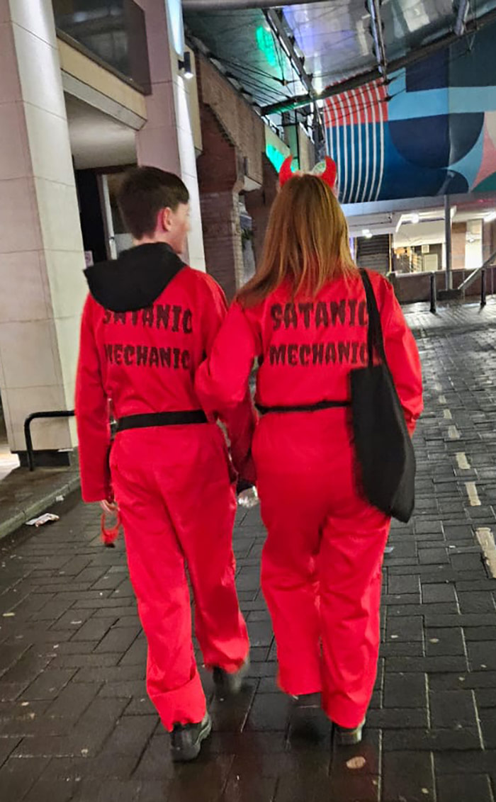 Image Copyright Helen & Max / TimeWarp - Click to return