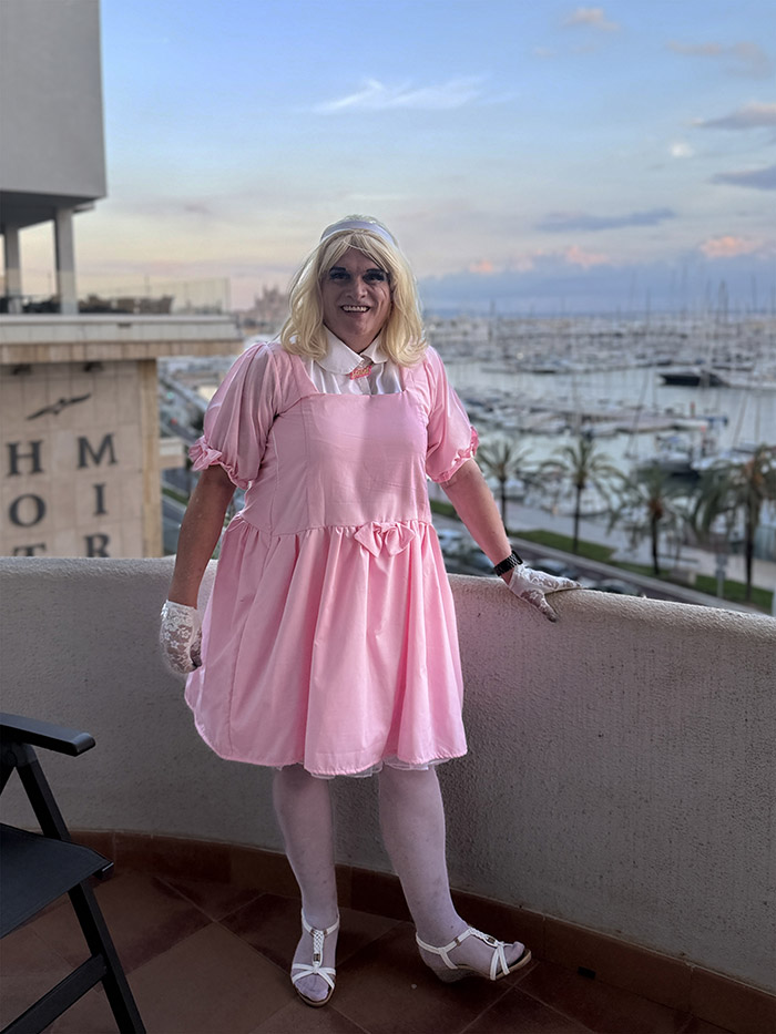 Image Copyright Pat H / TimeWarp - Click to return