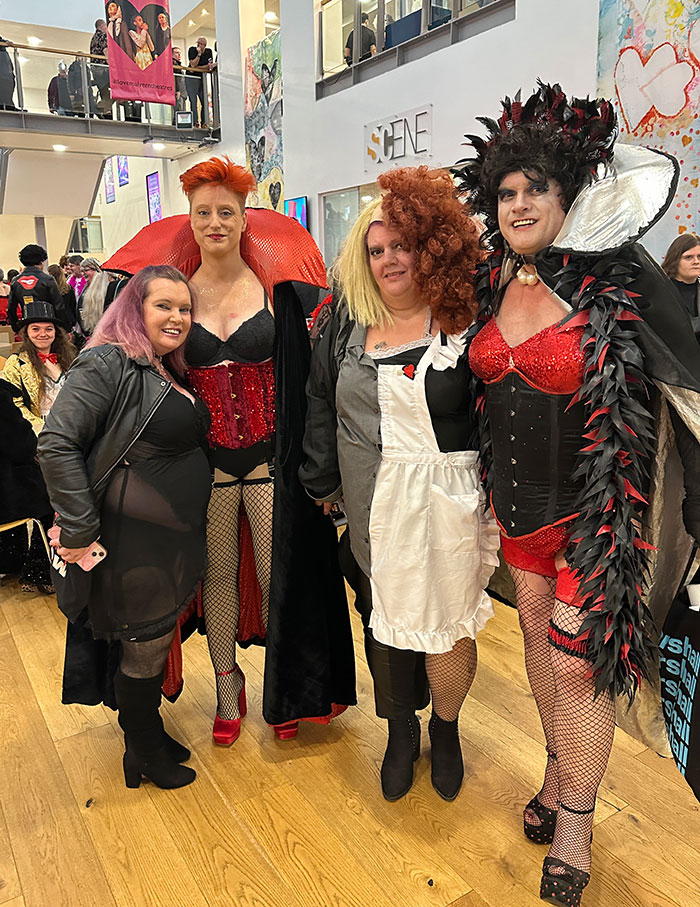 Image Copyright Pat H / TimeWarp - Click to return