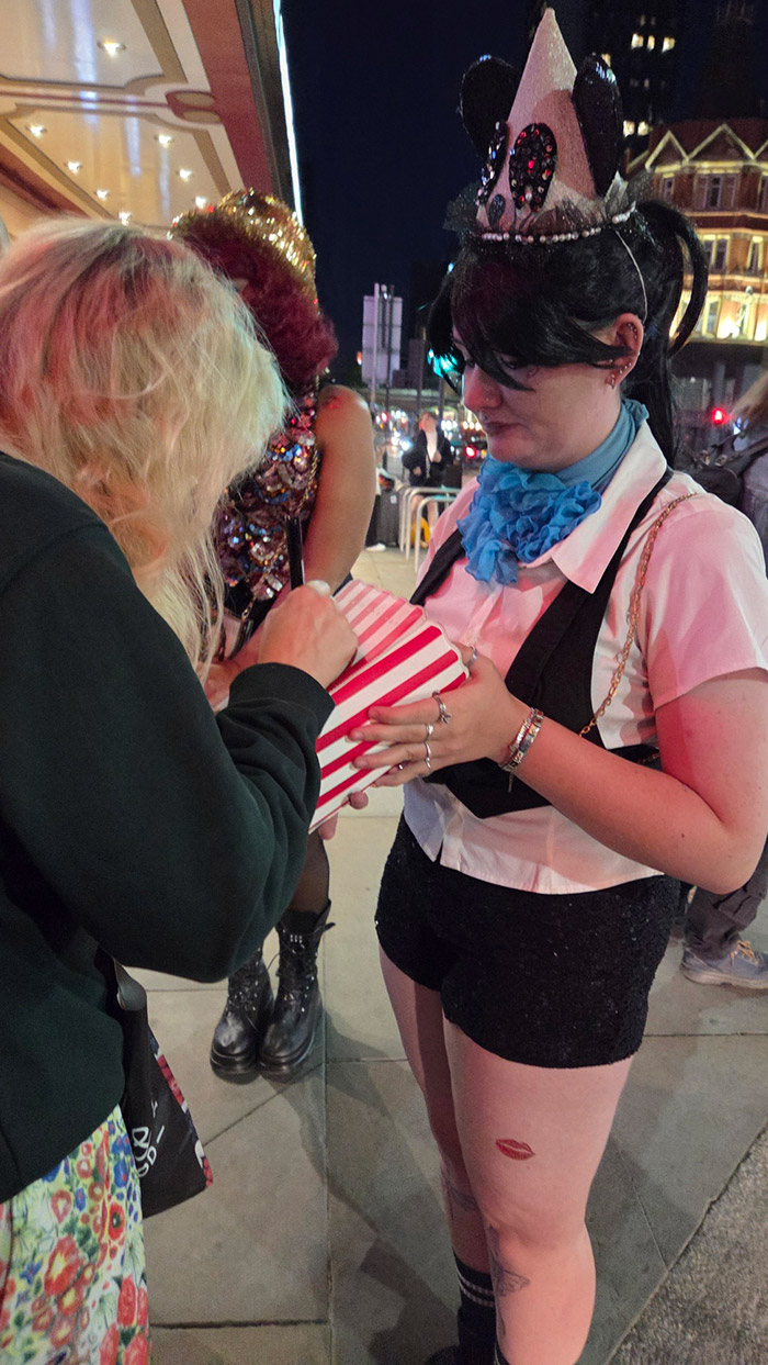 Image Copyright Helen / TimeWarp - Click to return