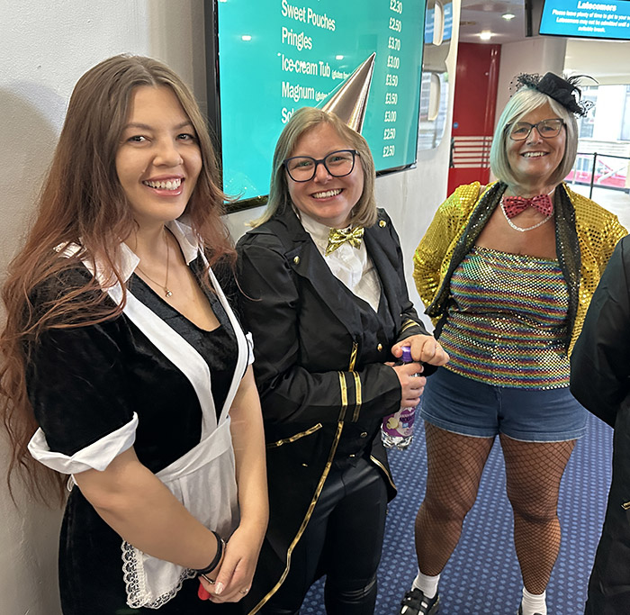 Image Copyright Pat H / TimeWarp - Click to return