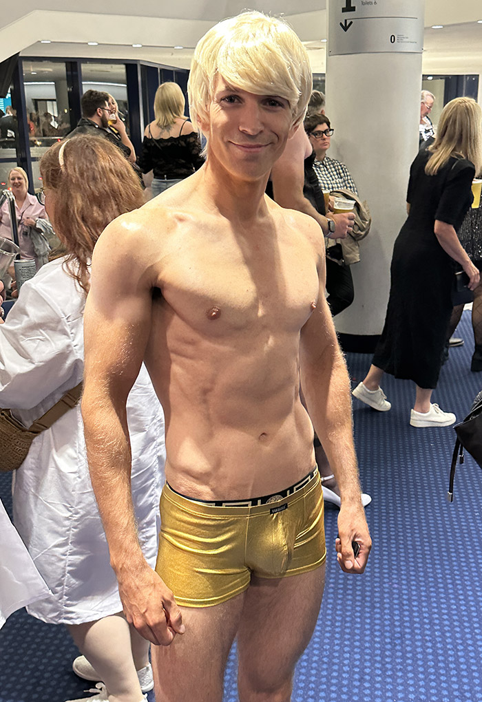 Image Copyright Pat H / TimeWarp - Click to return