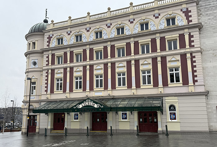 Image Copyright Pat H / TimeWarp - Click to return