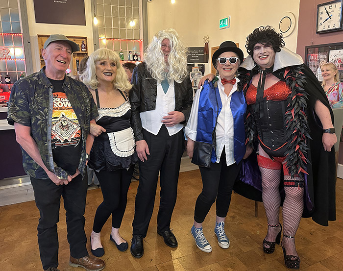 Image Copyright Pat H / TimeWarp - Click to return