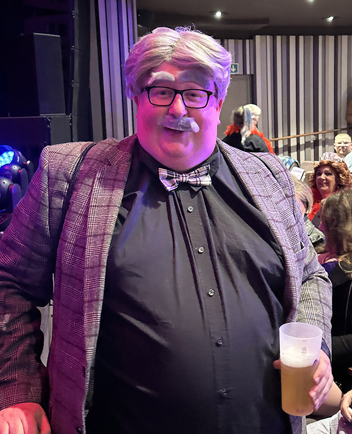 Image Copyright Pat H / TimeWarp - Click to return