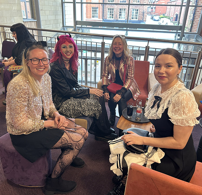 Image Copyright Pat H / TimeWarp - Click to return