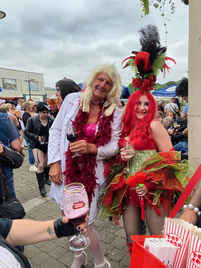 Image Copyright Lin & Steve / TimeWarp - Click to return