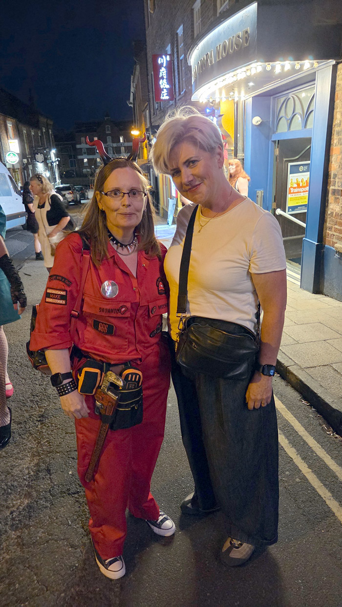 Image Copyright Helen / TimeWarp - Click to return